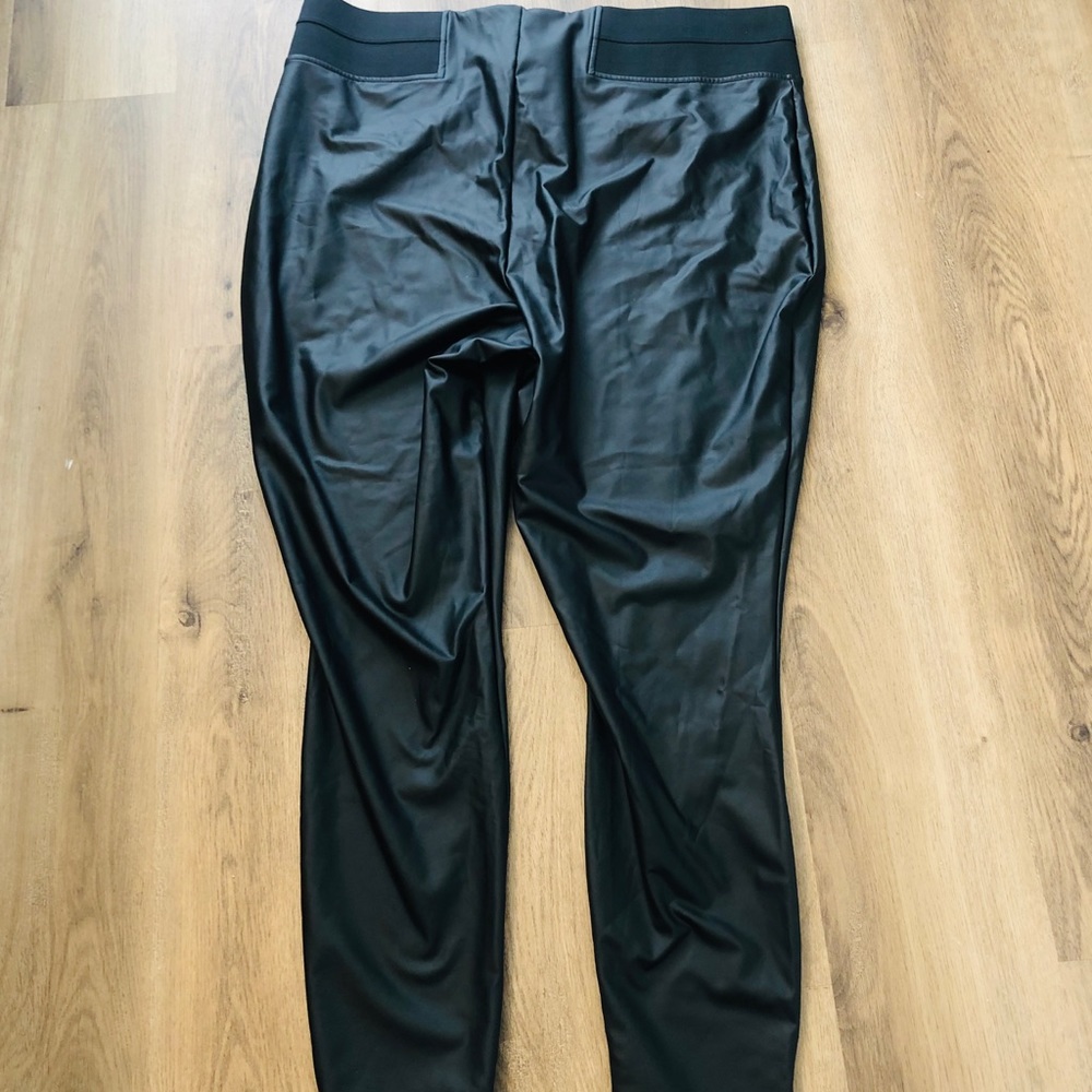 Simply Vera Wang faux leather pants - Picture 9 of 9